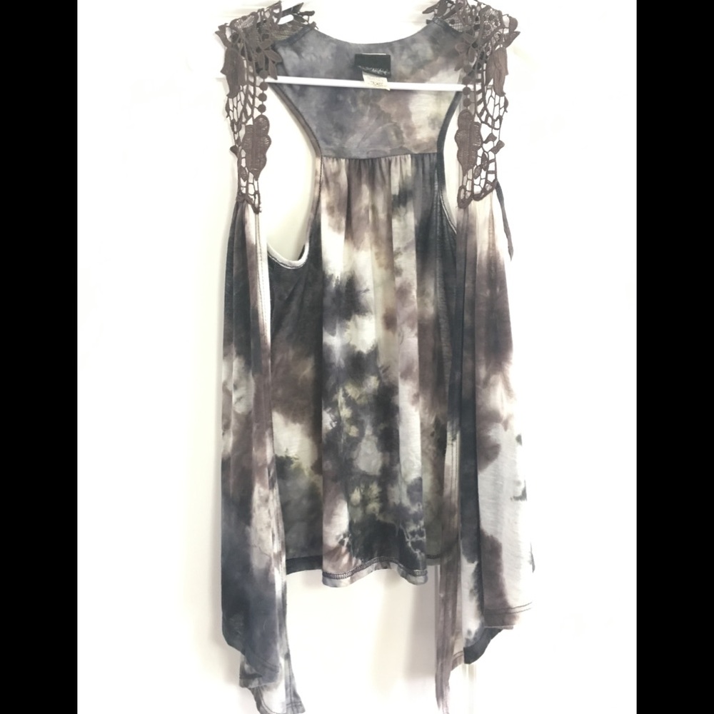 Lightweight vest